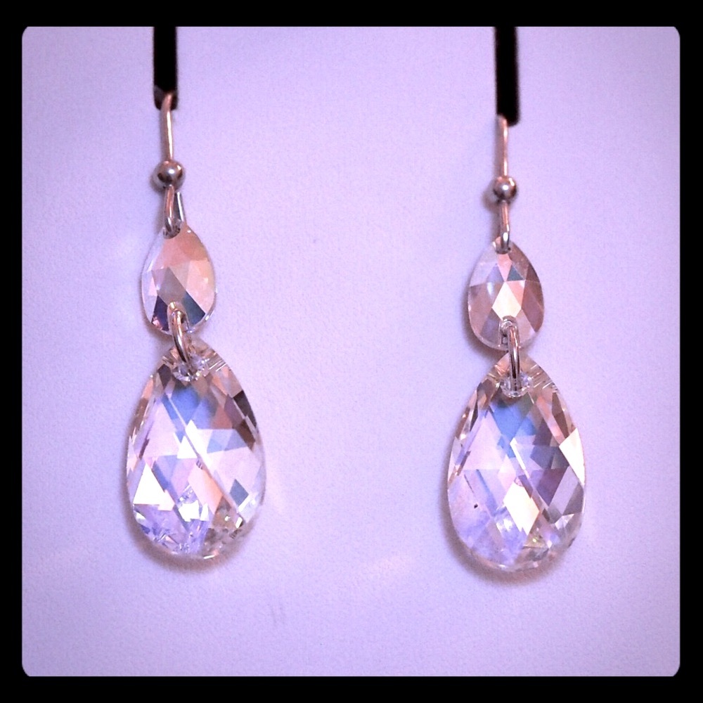 Swarovski crystal type and silver earrings